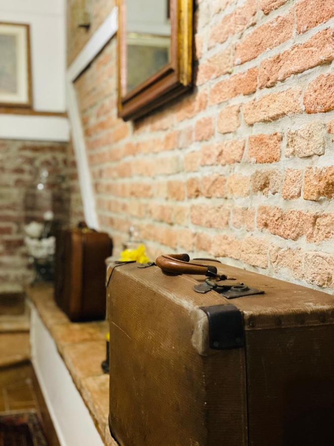 B&B Stazione Don Camillo Брешелло Екстер'єр фото
